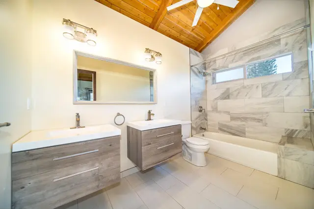 Listing Image for 185 Auhana Rd Unit A 13 of 28