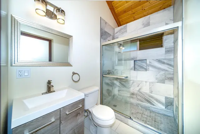 Listing Image for 185 Auhana Rd Unit A 17 of 28