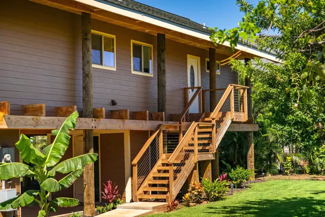 Listing Image for 185 Auhana Rd Unit A 3 of 28