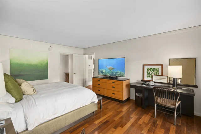 Listing Image for 1 Ritz Carlton Dr 1125 15 of 36