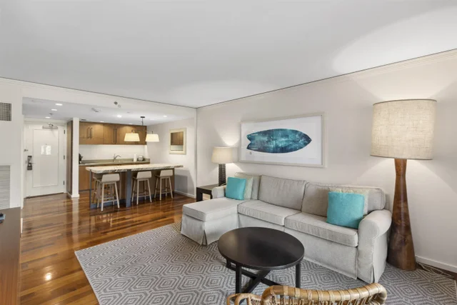 Listing Image for 1 Ritz Carlton Dr 1125 8 of 36