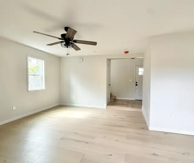 Listing Image for 208 Mehani Cir 10 of 20