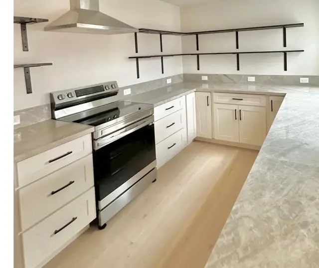 Listing Image for 208 Mehani Cir 5 of 20