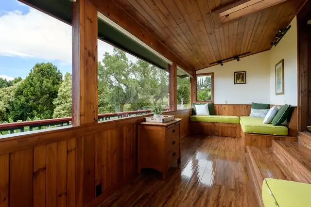Listing Image for 53 Maukanani St 8 of 40