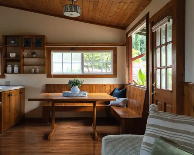 Listing Image for 53 Maukanani St 18 of 40