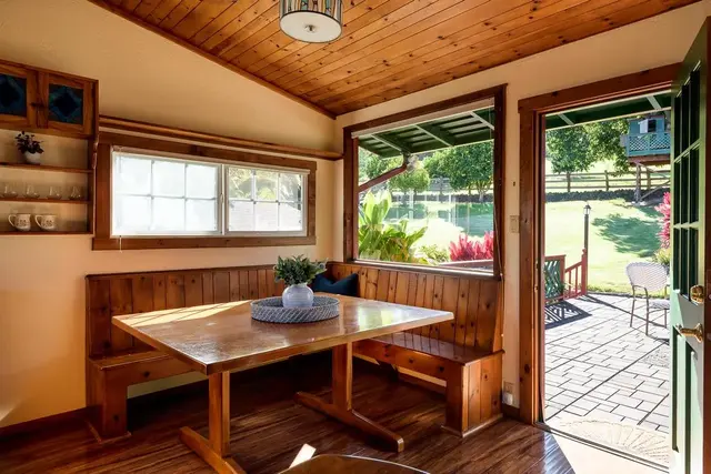 Listing Image for 53 Maukanani St 19 of 40