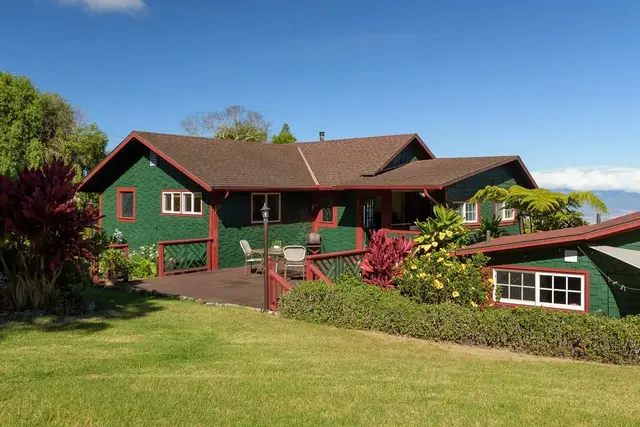 Listing Image for 53 Maukanani St 22 of 40