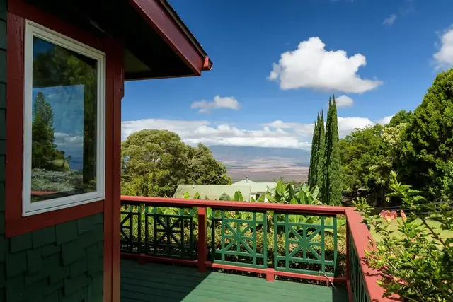 Listing Image for 53 Maukanani St 3 of 40