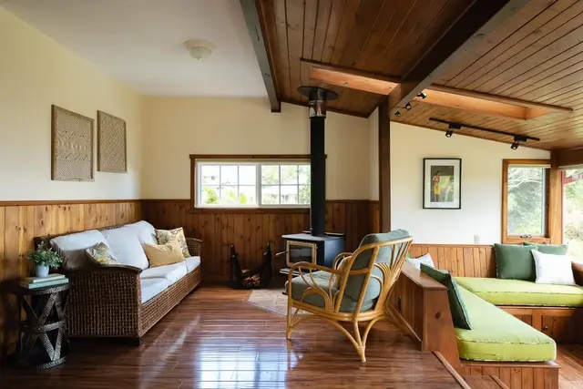 Listing Image for 53 Maukanani St 5 of 40