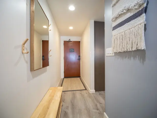 Listing Image for 100 Hauoli St 407 11 of 40