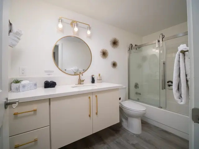 Listing Image for 100 Hauoli St 407 14 of 40