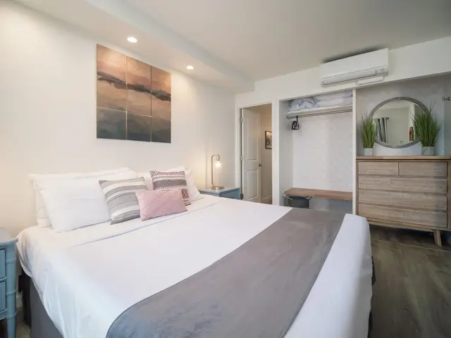 Listing Image for 100 Hauoli St 407 9 of 40