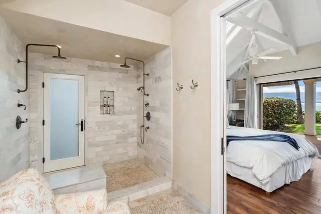 Listing Image for 210 Hauoli St 17 of 25