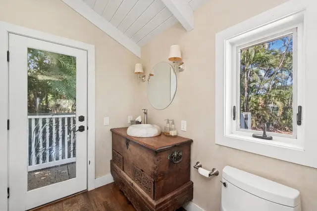 Listing Image for 210 Hauoli St 23 of 25