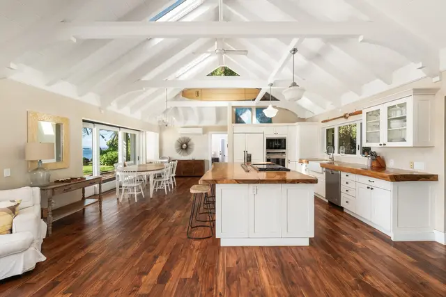 Listing Image for 210 Hauoli St 4 of 25