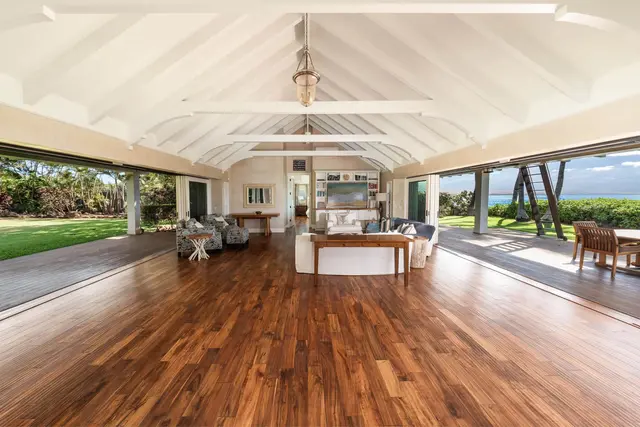 Listing Image for 210 Hauoli St 7 of 25