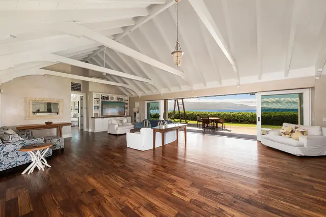 Listing Image for 210 Hauoli St 9 of 25