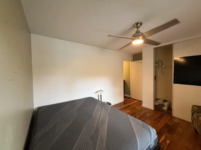 Listing Image for 15 Kulanihakoi St 1b 12 of 19