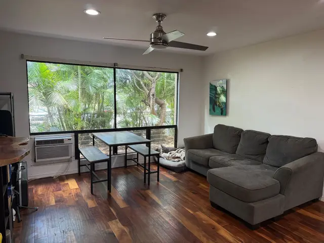 Listing Image for 15 Kulanihakoi St 1b 6 of 19