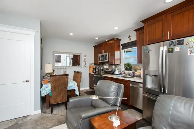 Listing Image for 151 Moolu Cir 75 30 of 31