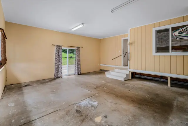Listing Image for 303 Pueo Dr 23 of 32