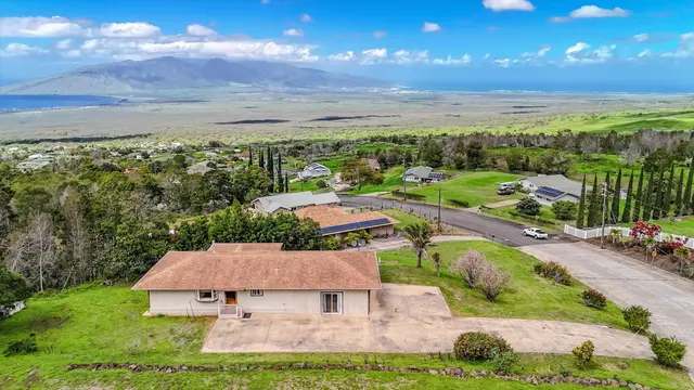 Listing Image for 303 Pueo Dr 25 of 32