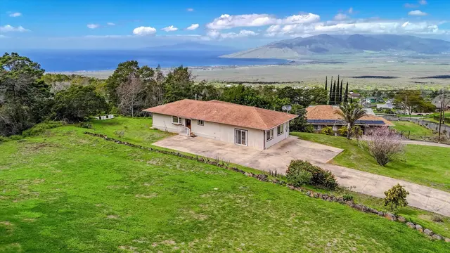 Listing Image for 303 Pueo Dr 26 of 32