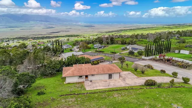 Listing Image for 303 Pueo Dr 27 of 32