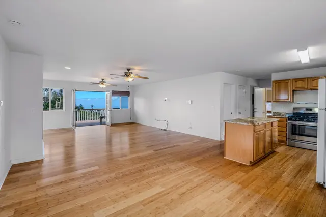 Listing Image for 303 Pueo Dr 3 of 32