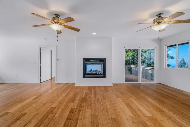 Listing Image for 303 Pueo Dr 7 of 32