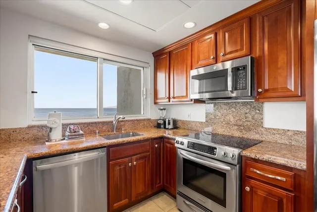 Listing Image for 2481 Kaanapali Pkwy 1051 12 of 42