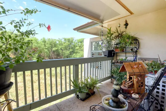 Listing Image for 50 Halili Ln 5l 4 of 33
