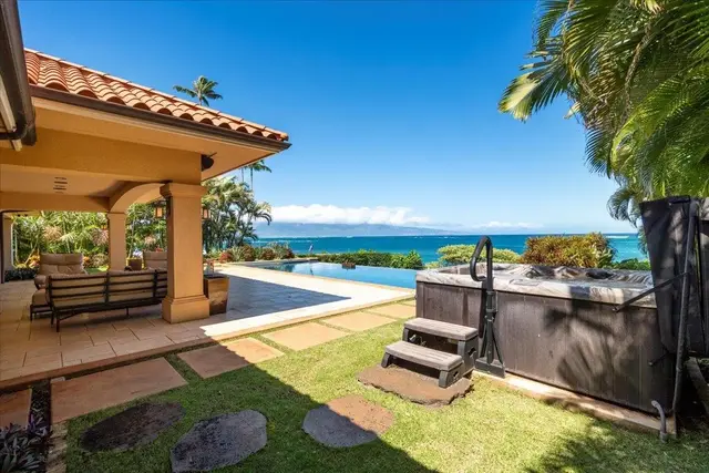 Listing Image for 21 Kaulua Pl 18 of 47