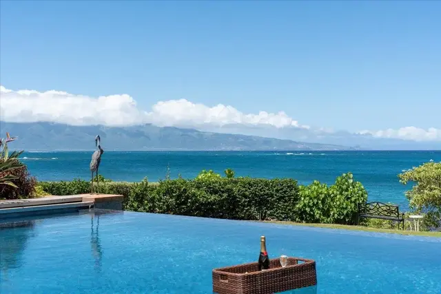 Listing Image for 21 Kaulua Pl 3 of 47