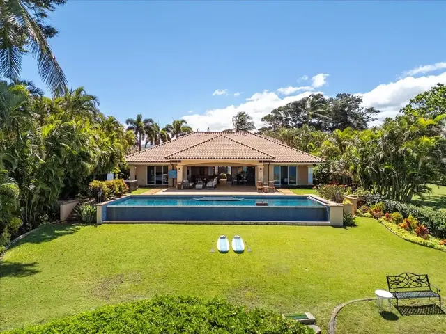 Listing Image for 21 Kaulua Pl 4 of 47
