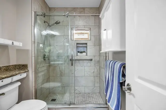 Listing Image for 3708 Lower Honoapiilani Rd E-33 18 of 35