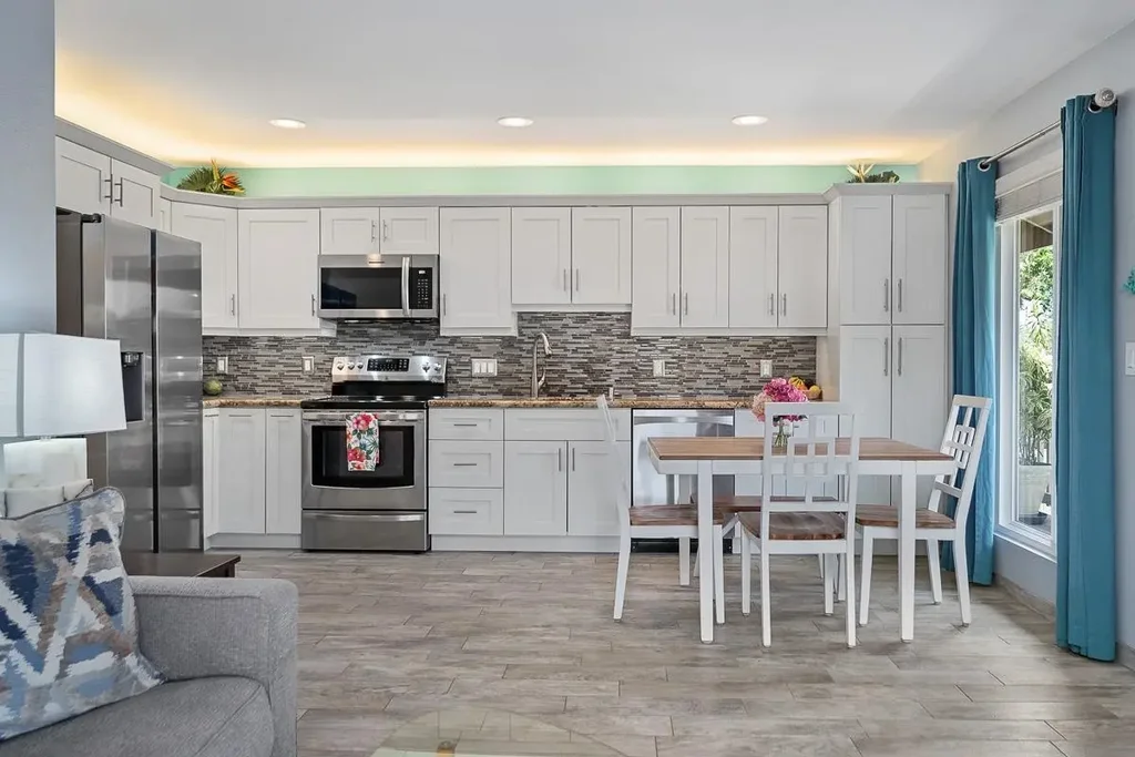 480 Kenolio Rd 2-202, Kihei