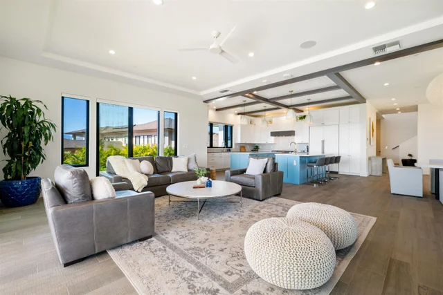 Listing Image for 804 Anapuni Loop 10 of 49