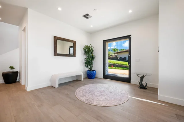 Listing Image for 804 Anapuni Loop 15 of 49