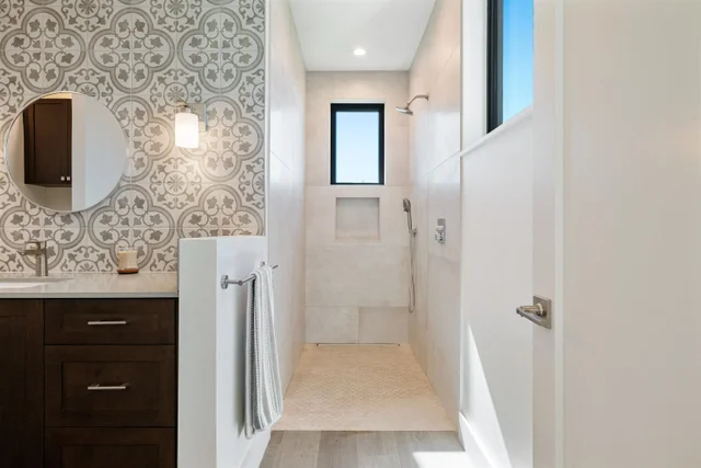 Listing Image for 804 Anapuni Loop 27 of 49