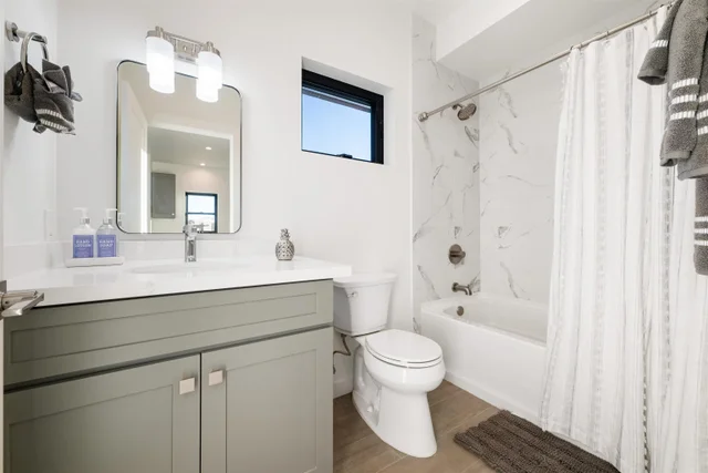 Listing Image for 804 Anapuni Loop 49 of 49