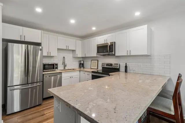 Listing Image for 3559 Lower Honoapiilani Rd 3k 27 of 33