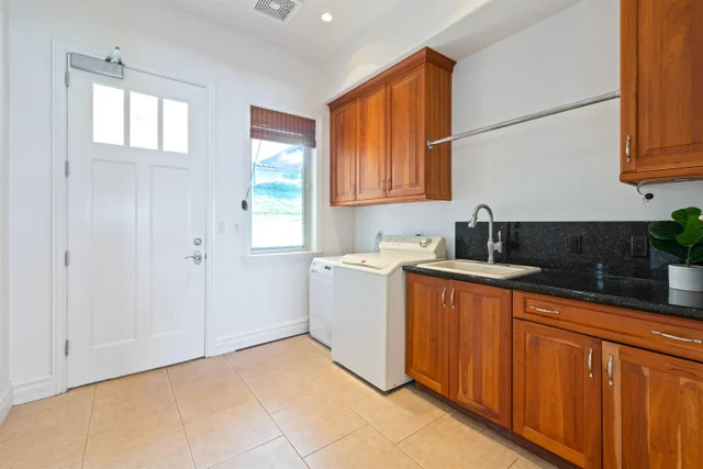 Listing Image for 232 Crestview Rd 43 of 46