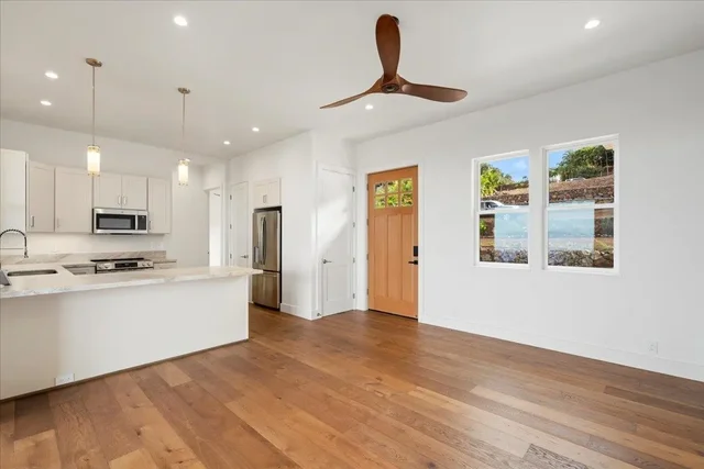 Listing Image for 3414 Keha Dr Unit B 30 of 38