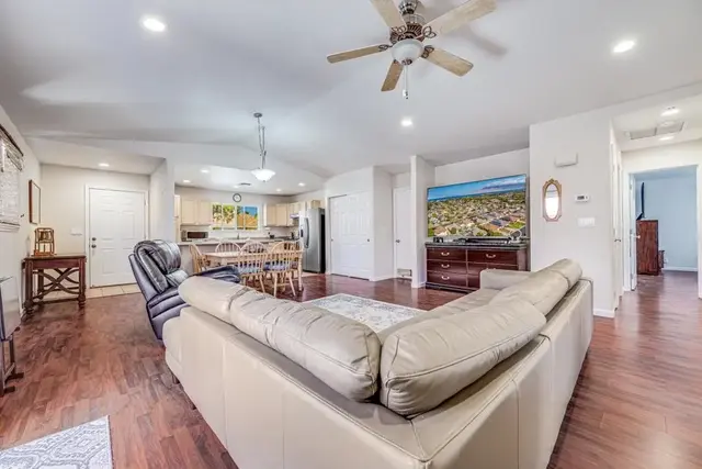 Listing Image for 46 Noolu St Lot 86 20 of 34