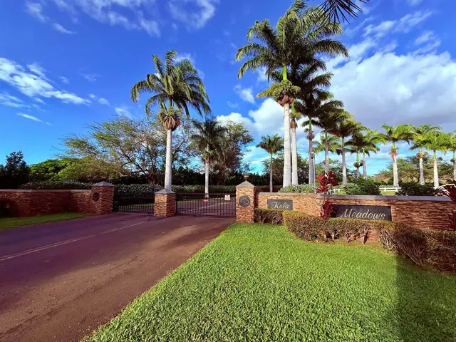 Listing Image for 15 Apali Way 1 of 10