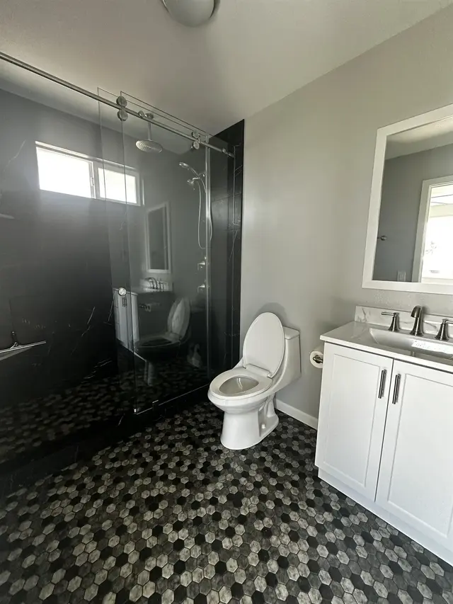 Listing Image for 1942 North St 5 of 8