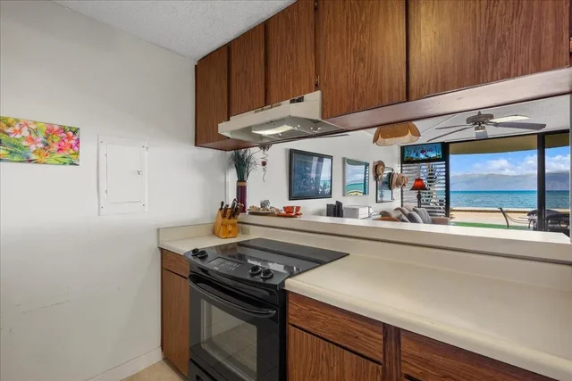 Listing Image for 4471 Lower Honoapiilani Rd 112 10 of 28