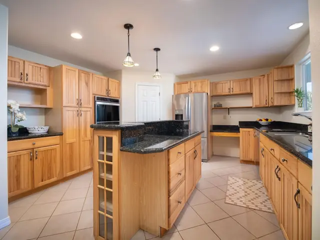 Listing Image for 1091 Ulele St 14 of 50