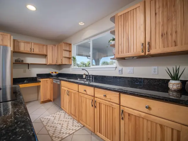 Listing Image for 1091 Ulele St 16 of 50